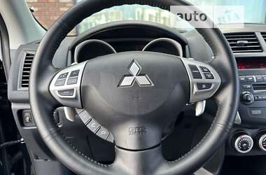 Позашляховик / Кросовер Mitsubishi ASX 2011 в 