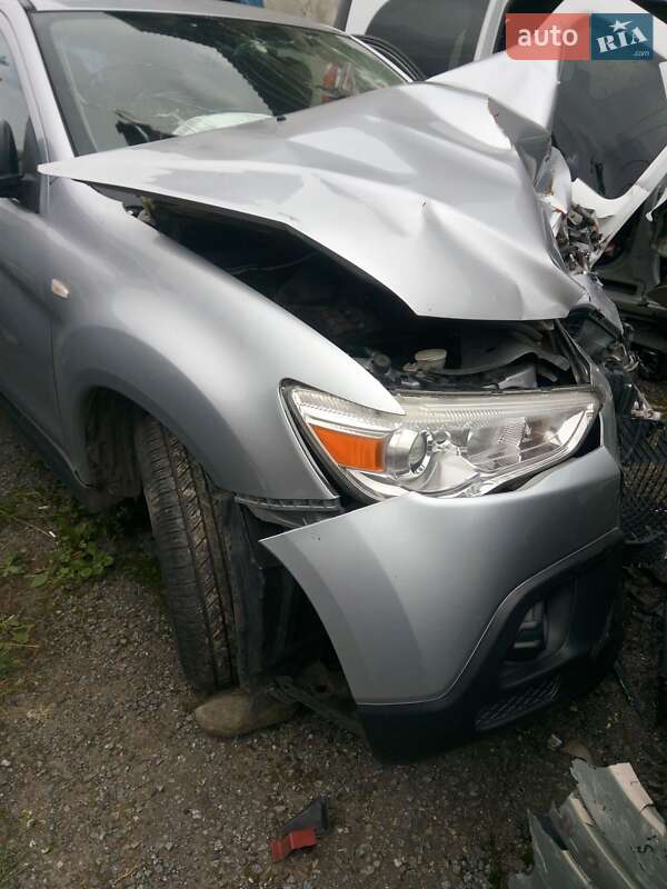 Внедорожник / Кроссовер Mitsubishi ASX 2011 в Чопе