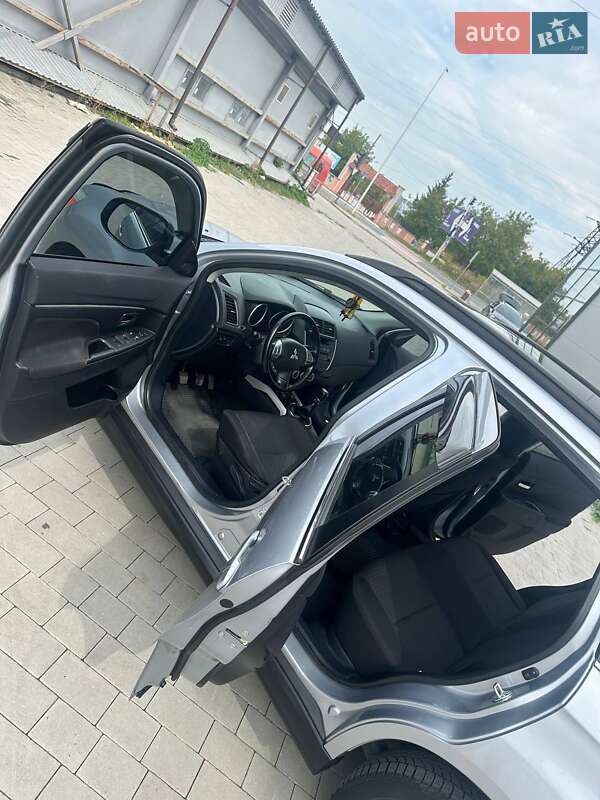 Позашляховик / Кросовер Mitsubishi ASX 2010 в Івано-Франківську