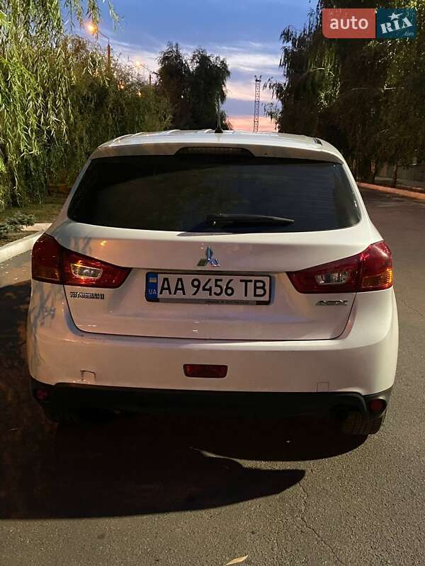 Внедорожник / Кроссовер Mitsubishi ASX 2014 в Киеве