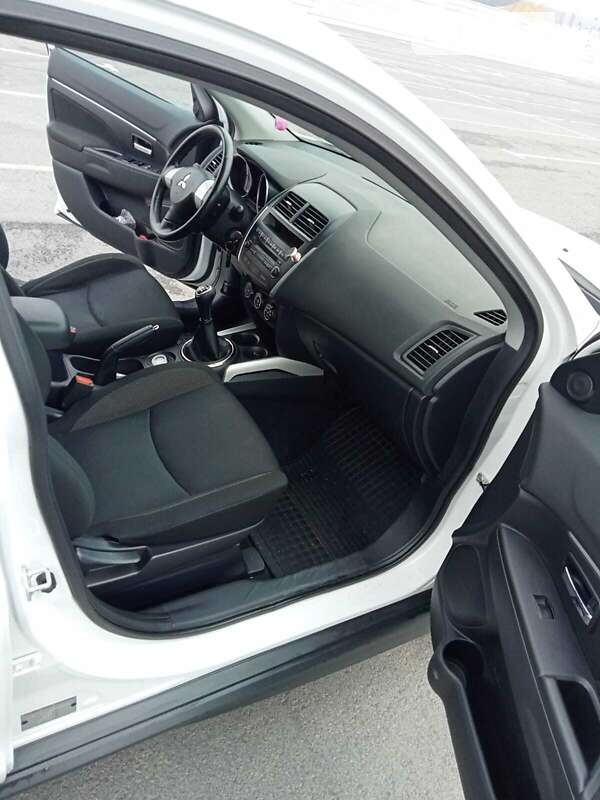 Внедорожник / Кроссовер Mitsubishi ASX 2010 в Львове