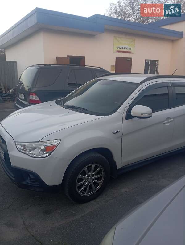 Mitsubishi ASX 2011
