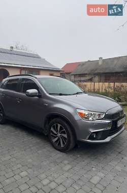 Внедорожник / Кроссовер Mitsubishi ASX 2017 в 