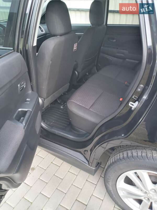 Внедорожник / Кроссовер Mitsubishi ASX 2010 в Буче