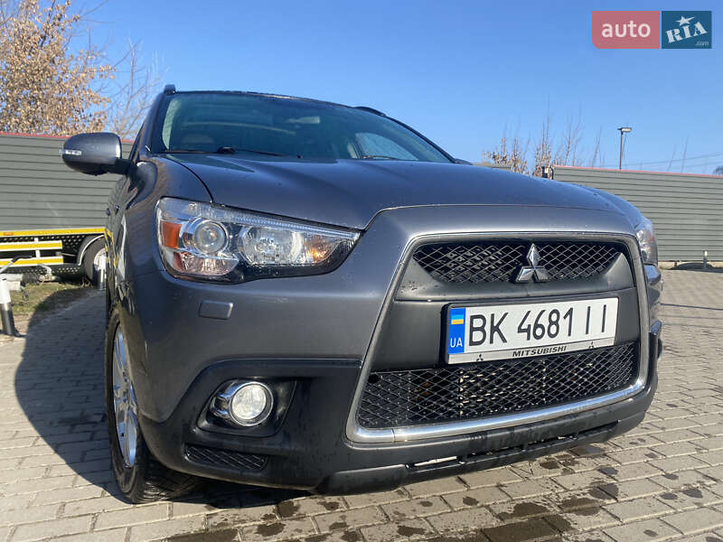 Позашляховик / Кросовер Mitsubishi ASX 2011 в Радивиліві