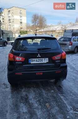 Внедорожник / Кроссовер Mitsubishi ASX 2010 в Николаевском