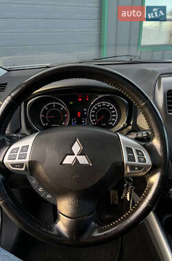 Внедорожник / Кроссовер Mitsubishi ASX 2011 в 