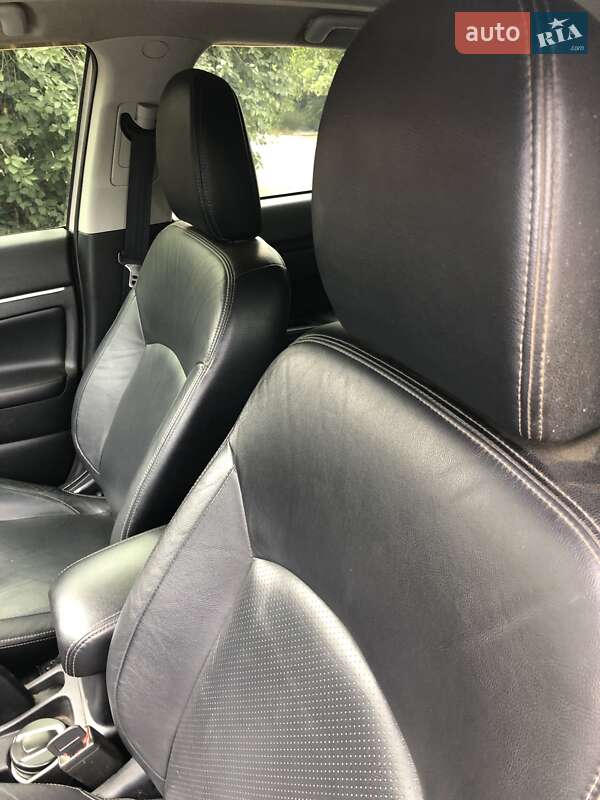 Позашляховик / Кросовер Mitsubishi ASX 2010 в Одесі