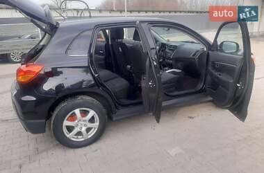 Внедорожник / Кроссовер Mitsubishi ASX 2011 в 