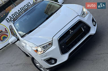 Внедорожник / Кроссовер Mitsubishi ASX 2013 в 