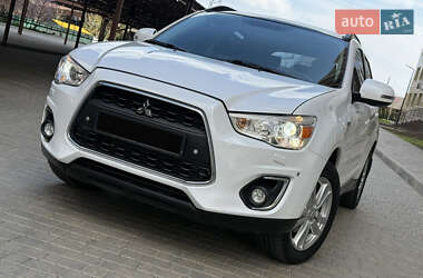 Внедорожник / Кроссовер Mitsubishi ASX 2013 в 