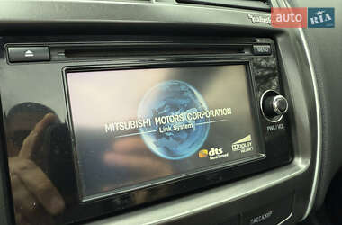 Внедорожник / Кроссовер Mitsubishi ASX 2013 в 