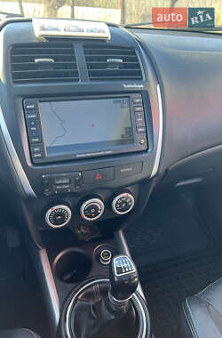 Внедорожник / Кроссовер Mitsubishi ASX 2010 в 