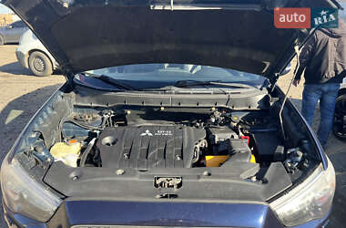 Внедорожник / Кроссовер Mitsubishi ASX 2010 в 