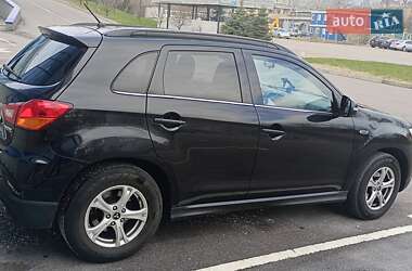 Позашляховик / Кросовер Mitsubishi ASX 2010 в Києві