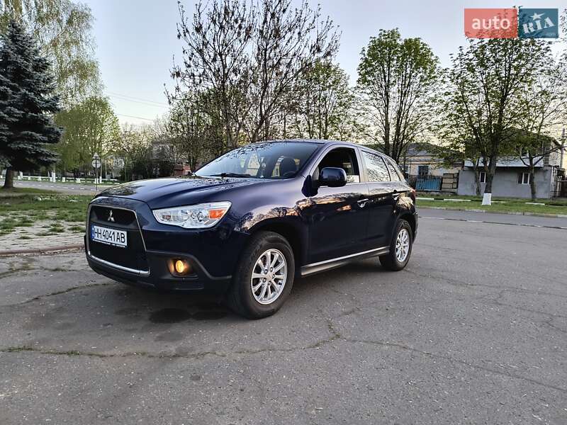 Внедорожник / Кроссовер Mitsubishi ASX 2011 в Подольске