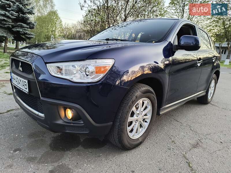Внедорожник / Кроссовер Mitsubishi ASX 2011 в Подольске