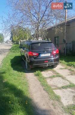 Внедорожник / Кроссовер Mitsubishi ASX 2014 в 
