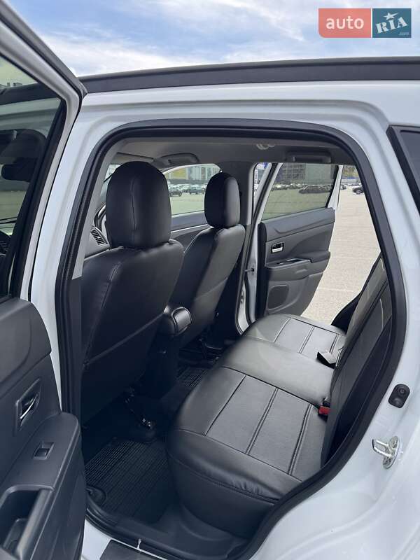 Внедорожник / Кроссовер Mitsubishi ASX 2012 в Киеве