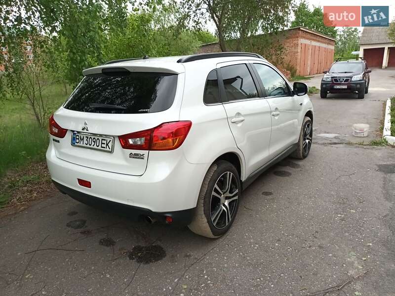 Внедорожник / Кроссовер Mitsubishi ASX 2013 в Ромнах
