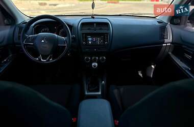 Внедорожник / Кроссовер Mitsubishi ASX 2021 в 