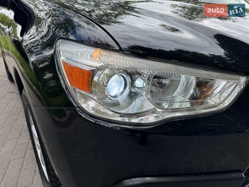 Внедорожник / Кроссовер Mitsubishi ASX 2012 в Ровно