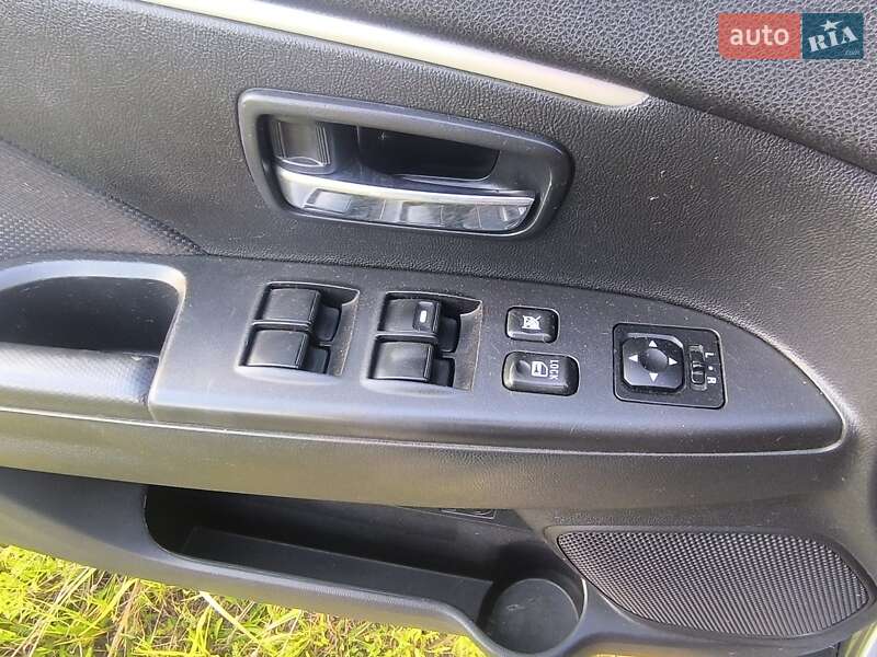 Позашляховик / Кросовер Mitsubishi ASX 2011 в Івано-Франківську