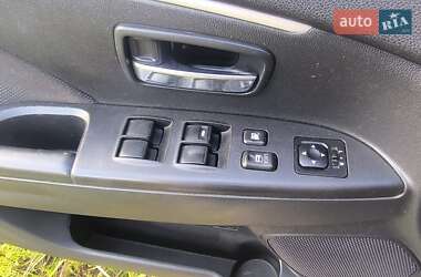 Внедорожник / Кроссовер Mitsubishi ASX 2011 в 
