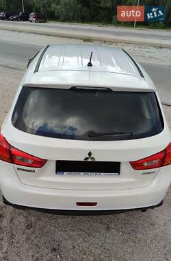 Внедорожник / Кроссовер Mitsubishi ASX 2014 в 