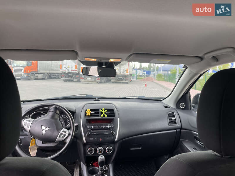 Позашляховик / Кросовер Mitsubishi ASX 2010 в Кам'янець-Подільському фото 3 Позашляховик / Кросовер Mitsubishi ASX 2010 в Кам'янець-Подільському