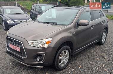 Внедорожник / Кроссовер Mitsubishi ASX 2013 в 
