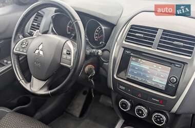 Внедорожник / Кроссовер Mitsubishi ASX 2013 в 