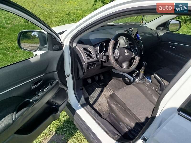 Внедорожник / Кроссовер Mitsubishi ASX 2011 в Гайвороне