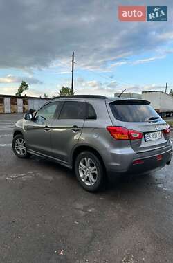 Позашляховик / Кросовер Mitsubishi ASX 2010 в 