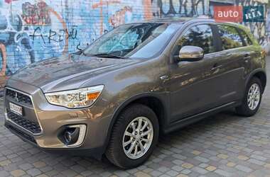 Позашляховик / Кросовер Mitsubishi ASX 2016 в Луцьку