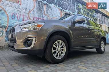 Внедорожник / Кроссовер Mitsubishi ASX 2016 в 