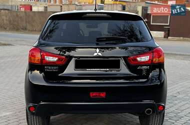 Внедорожник / Кроссовер Mitsubishi ASX 2014 в 