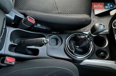 Внедорожник / Кроссовер Mitsubishi ASX 2014 в 