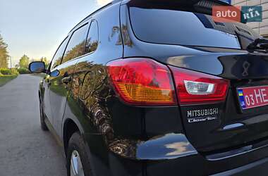 Позашляховик / Кросовер Mitsubishi ASX 2011 в 