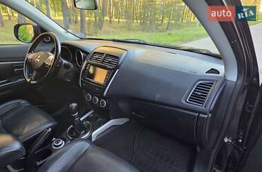 Позашляховик / Кросовер Mitsubishi ASX 2011 в 