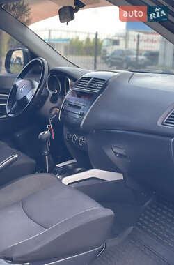 Позашляховик / Кросовер Mitsubishi ASX 2010 в 