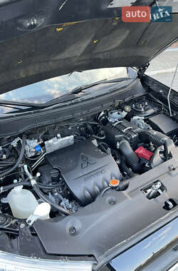 Позашляховик / Кросовер Mitsubishi ASX 2010 в 