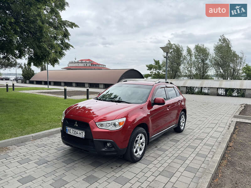 Внедорожник / Кроссовер Mitsubishi ASX 2011 в 
