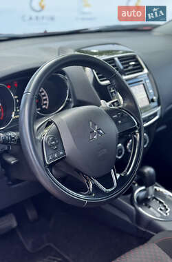 Позашляховик / Кросовер Mitsubishi ASX 2017 в 