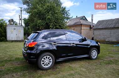 Внедорожник / Кроссовер Mitsubishi ASX 2011 в 