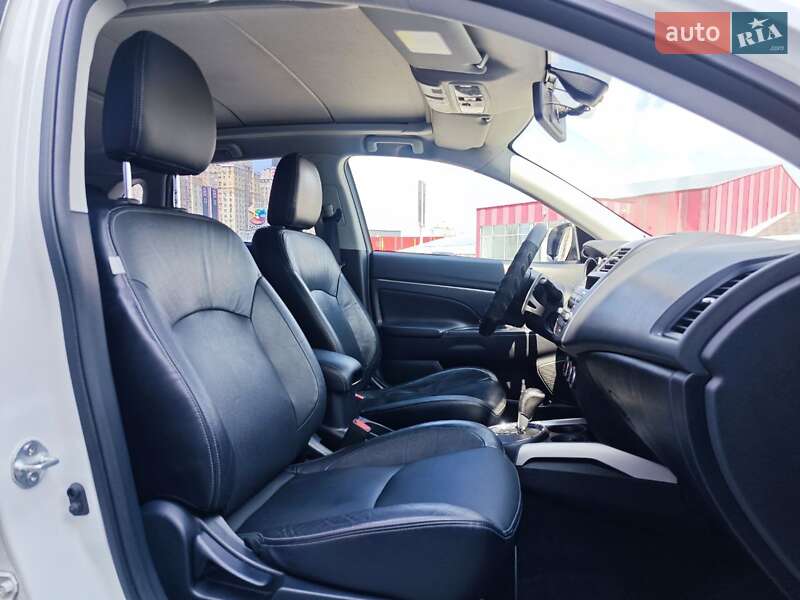 Внедорожник / Кроссовер Mitsubishi ASX 2010 в Киеве