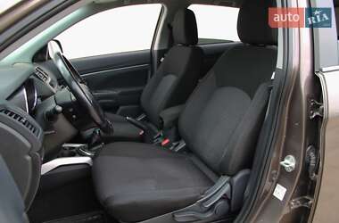 Внедорожник / Кроссовер Mitsubishi ASX 2012 в 