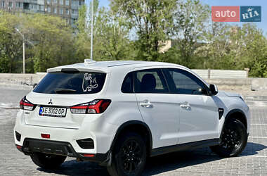 Внедорожник / Кроссовер Mitsubishi ASX 2021 в 