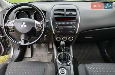 Внедорожник / Кроссовер Mitsubishi ASX 2011 в 