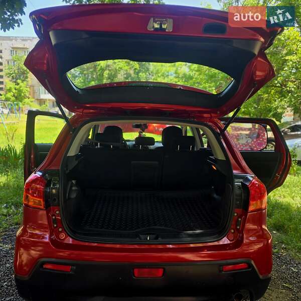 Внедорожник / Кроссовер Mitsubishi ASX 2011 в Измаиле